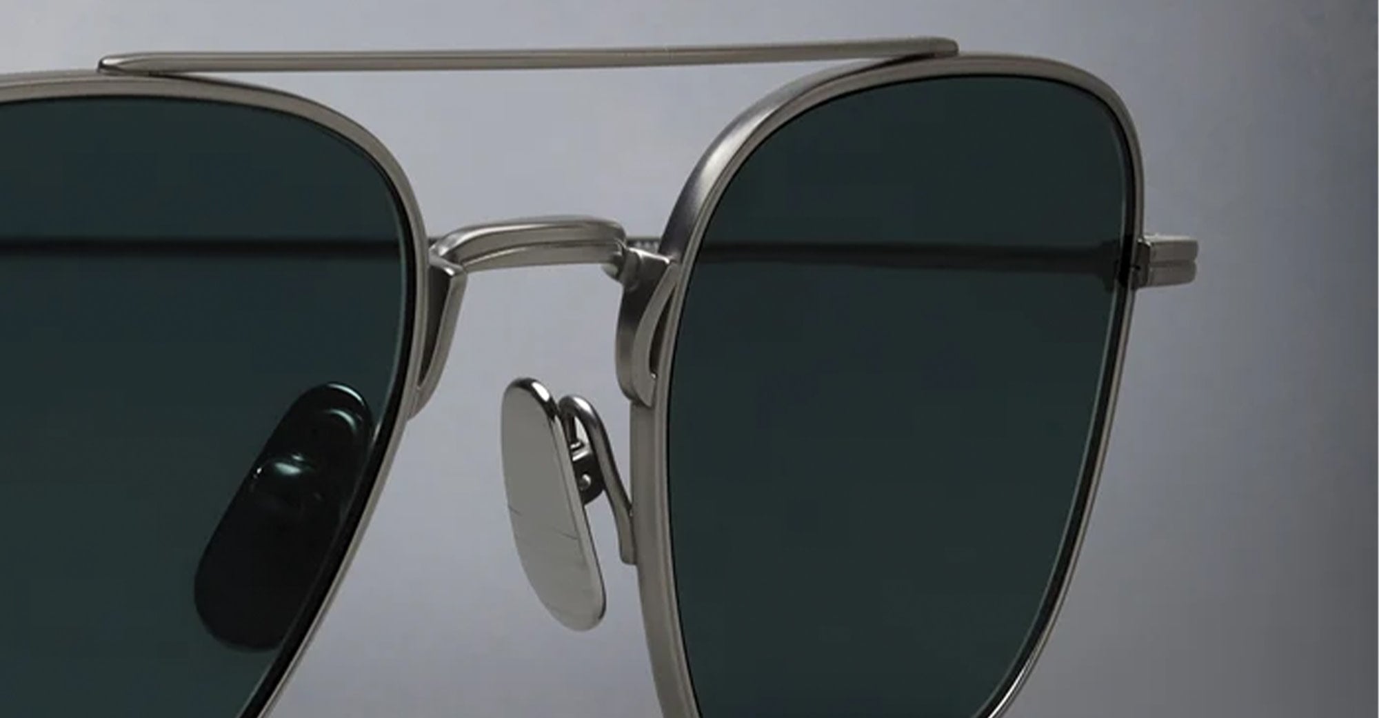 Ottica Mondello Roma - Thom Browne - UES907A-G0001-035-50 - SQUARED AVIATOR - SILVER - Titanium - shape  - Silver - EYEWEAR - SUNGLASSES - Unisex,Uomo,Donna,Women,Men - lens  - Made In Japan