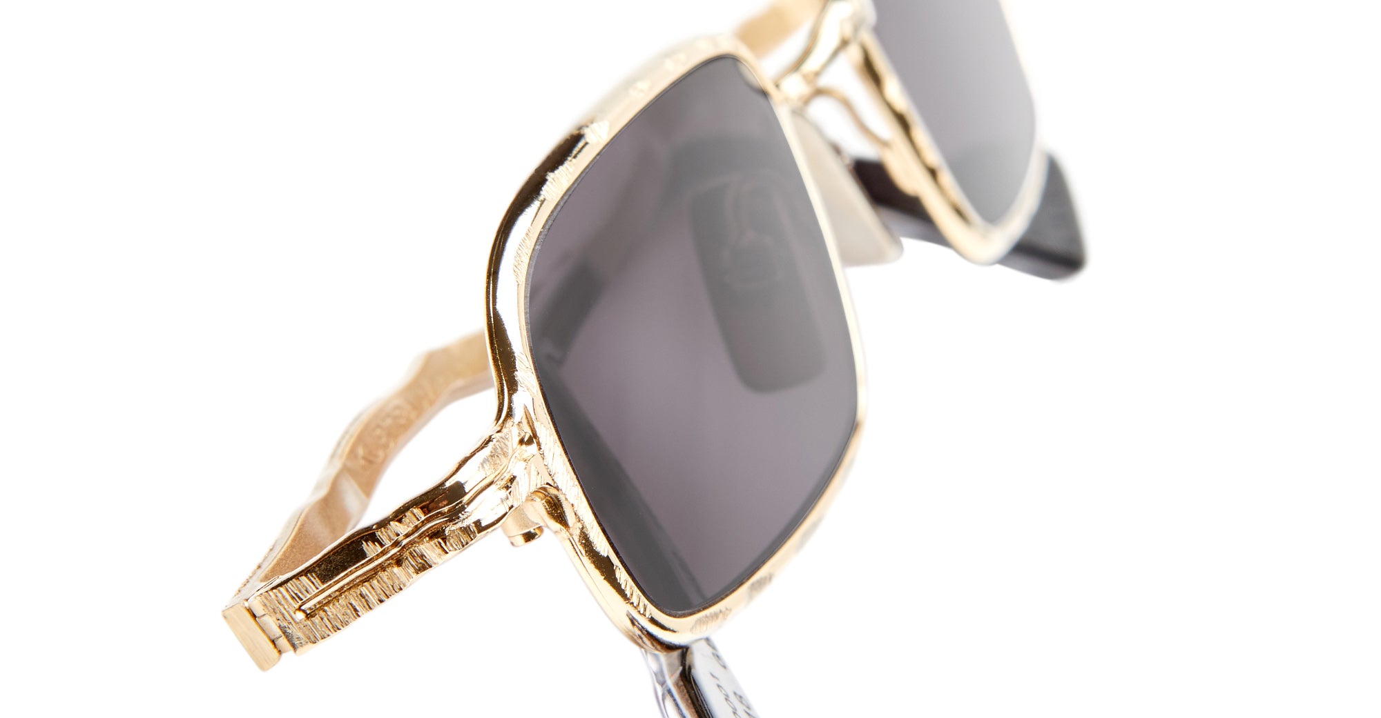 Kuboraum Mask z18 - gold / black – Mondello 1962