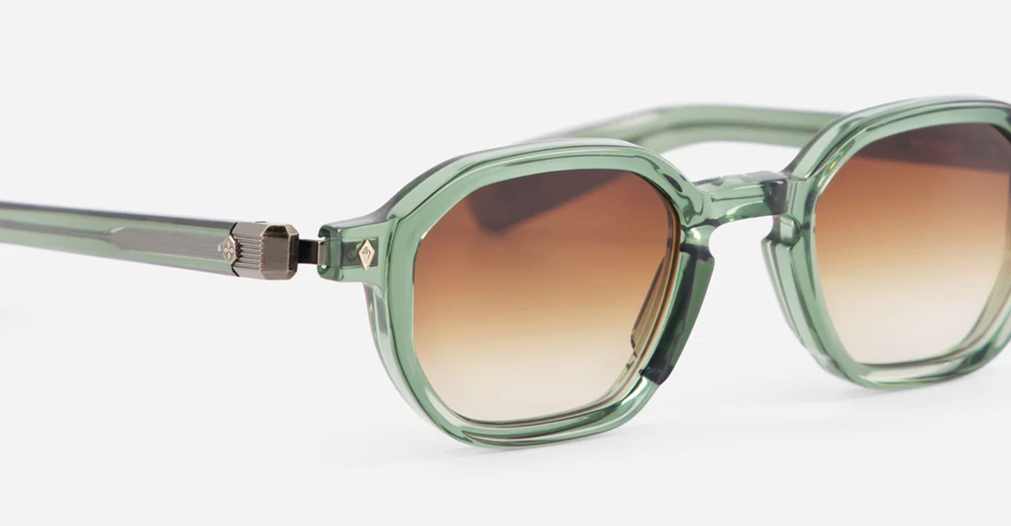 Ottica Mondello Roma - Sato - Menkar-GC-AG-1 - MENKAR - GREEN CRYSTAL / ANTIQUE GOLD - Acetate - shape Squared - green - EYEWEAR - SUNGLASSES - Unisex,Uomo,Donna,Women,Men - lens Gradient brown - Made In Japan