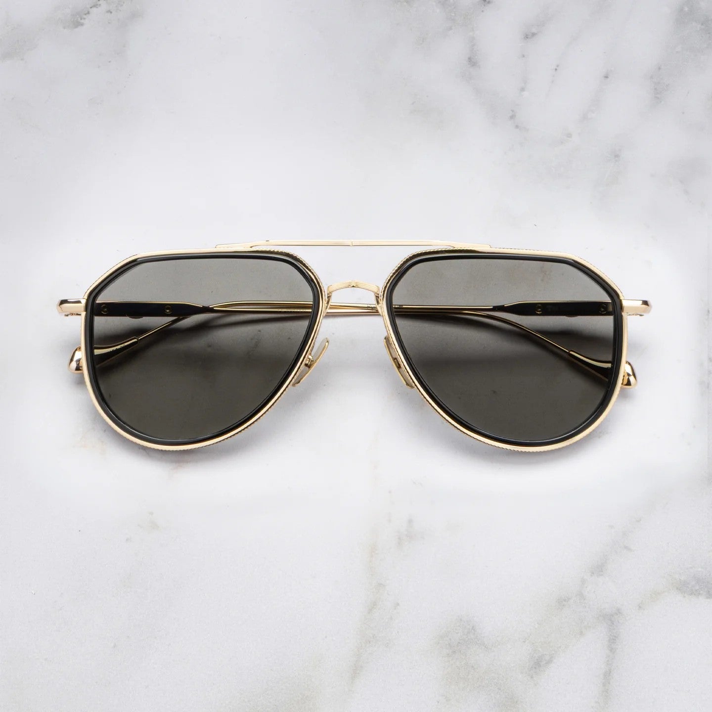 Ottica Mondello Roma - Cutler and Gross - GFLE-025-57-01 - THE GREAT FROG - TRIUMPH - GOLD / BLACK - Titanium - shape Aviator - Black, gold - EYEWEAR - SUNGLASSES - Uomo,Men - lens Grey - Made In Italy