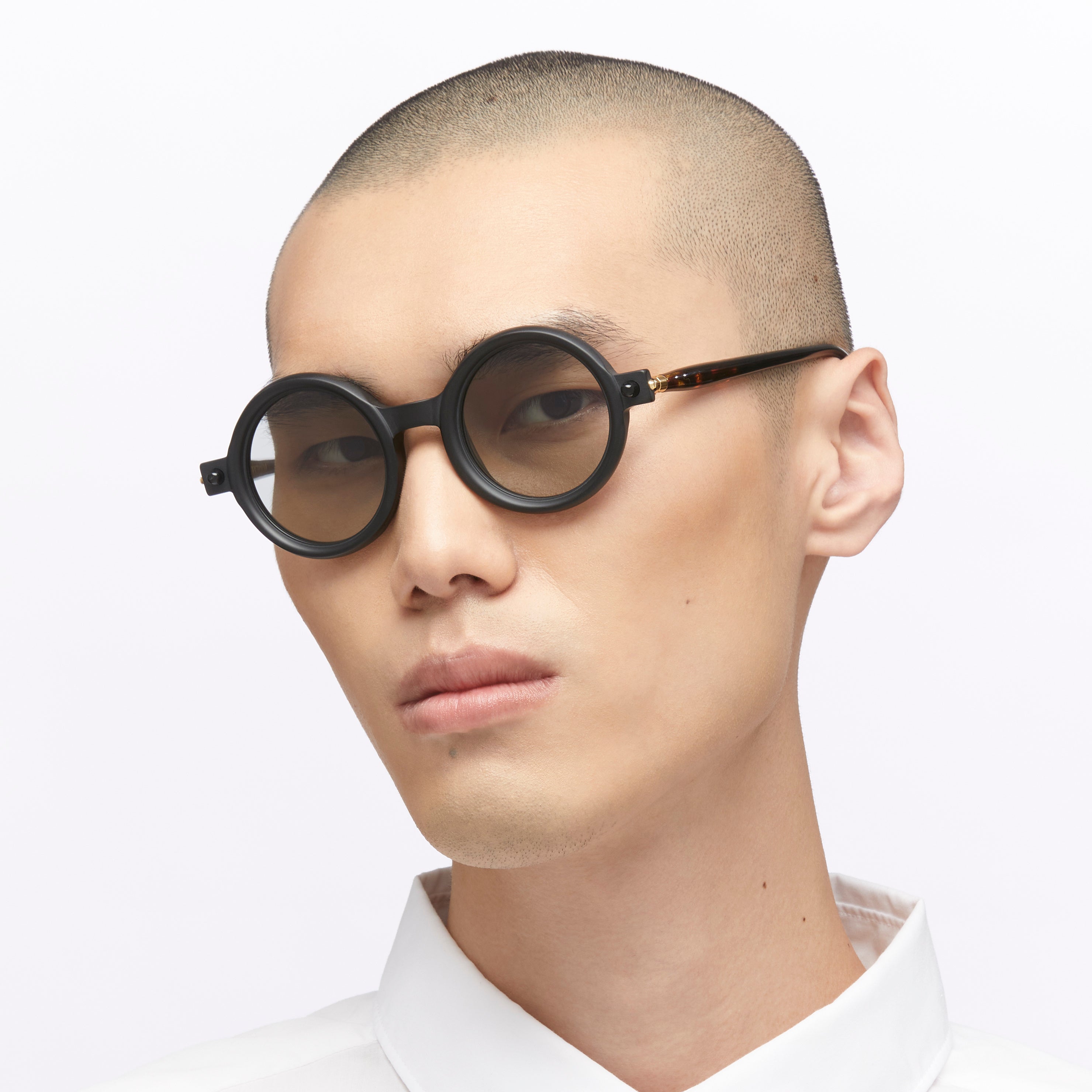 Ottica Mondello Roma - Kuboraum - KRS0P1BMH000002F - MASK P1 - BLACK MATT / HAVANA - Acetate - shape Round - black, havana - EYEWEAR - SUNGLASSES - Unisex,Uomo,Donna,Women,Men - lens Grey - Made In Italy