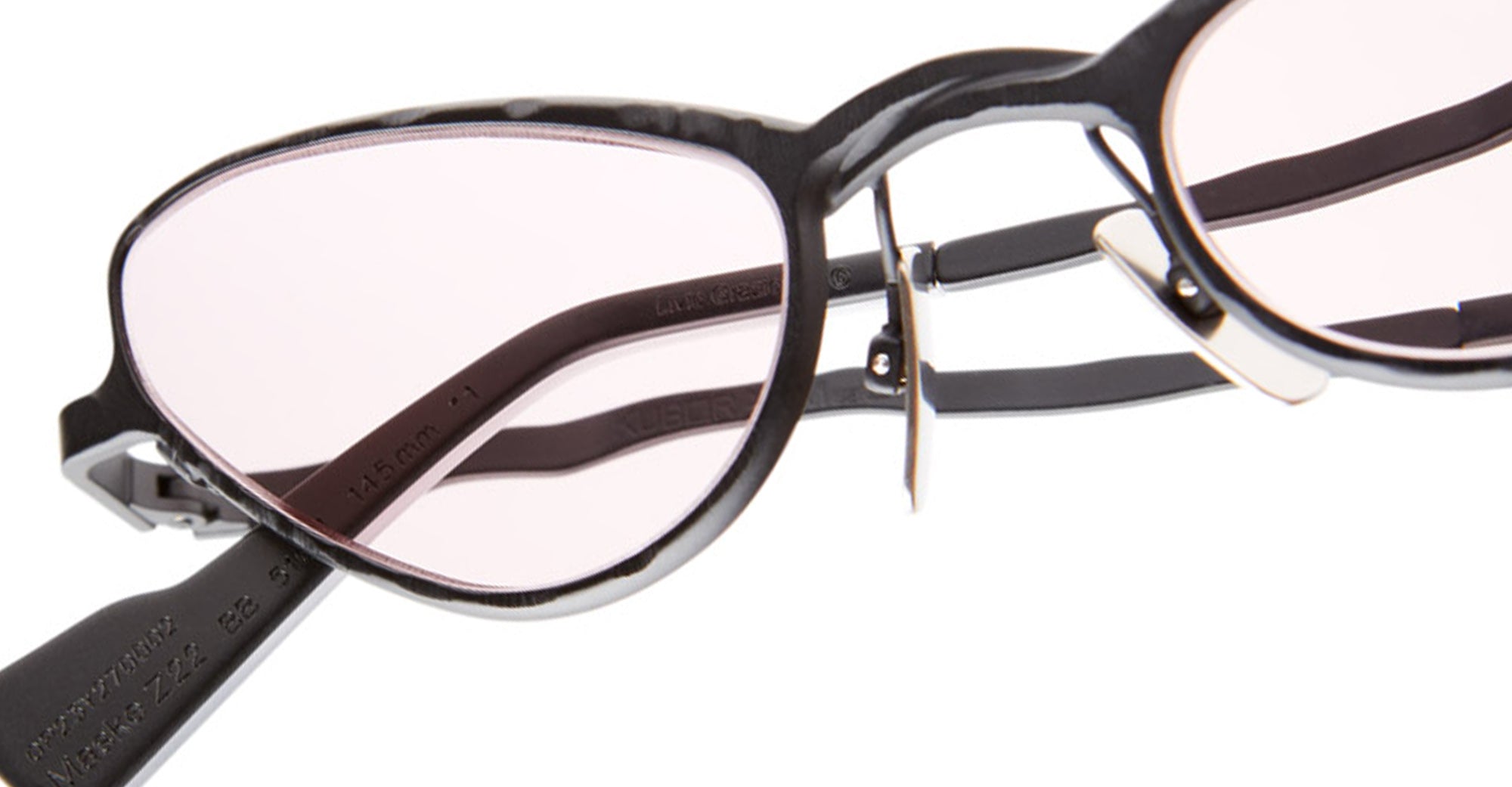 Ottica Mondello Roma - Kuboraum - KRSZ22BB0000002P - MASK Z22 - BLACK MATT - metal, acetate - shape Cat-eye - Black - EYEWEAR - SUNGLASSES - Donna,Women - lens Pink - Made In Italy