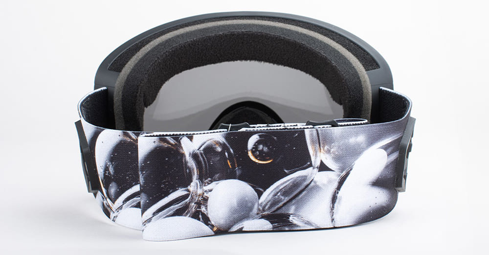 out of void white goggle OUT OF VOID THE ONE