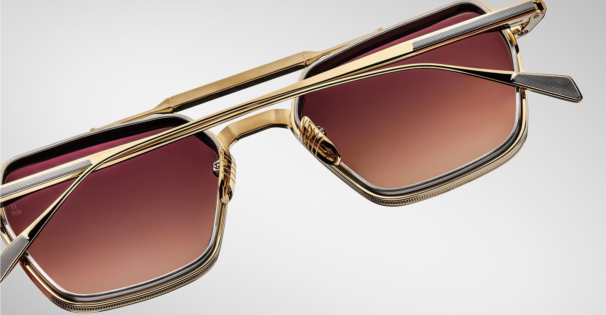 Ottica Mondello Roma - Jacques Marie Mage - JMMCMD-16H - COMMODORE - ROMA - Titanium - shape Squared - Gold - EYEWEAR - SUNGLASSES - Unisex,Uomo,Donna,Women,Men - lens Gradient brown - Made In Japan
