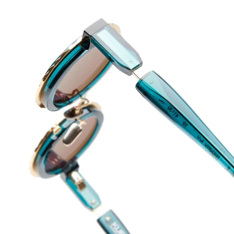 Ottica Mondello Roma - Kuboraum - KRS0Z3RF0000002Y - MASK Z3 RF - LIGHT GOLD / TRANSPARENT DARK GREEN - titanium, acetate - shape Round - gold, green - EYEWEAR - SUNGLASSES - Unisex,Uomo,Donna,Women,Men - lens Grey - Made In Italy
