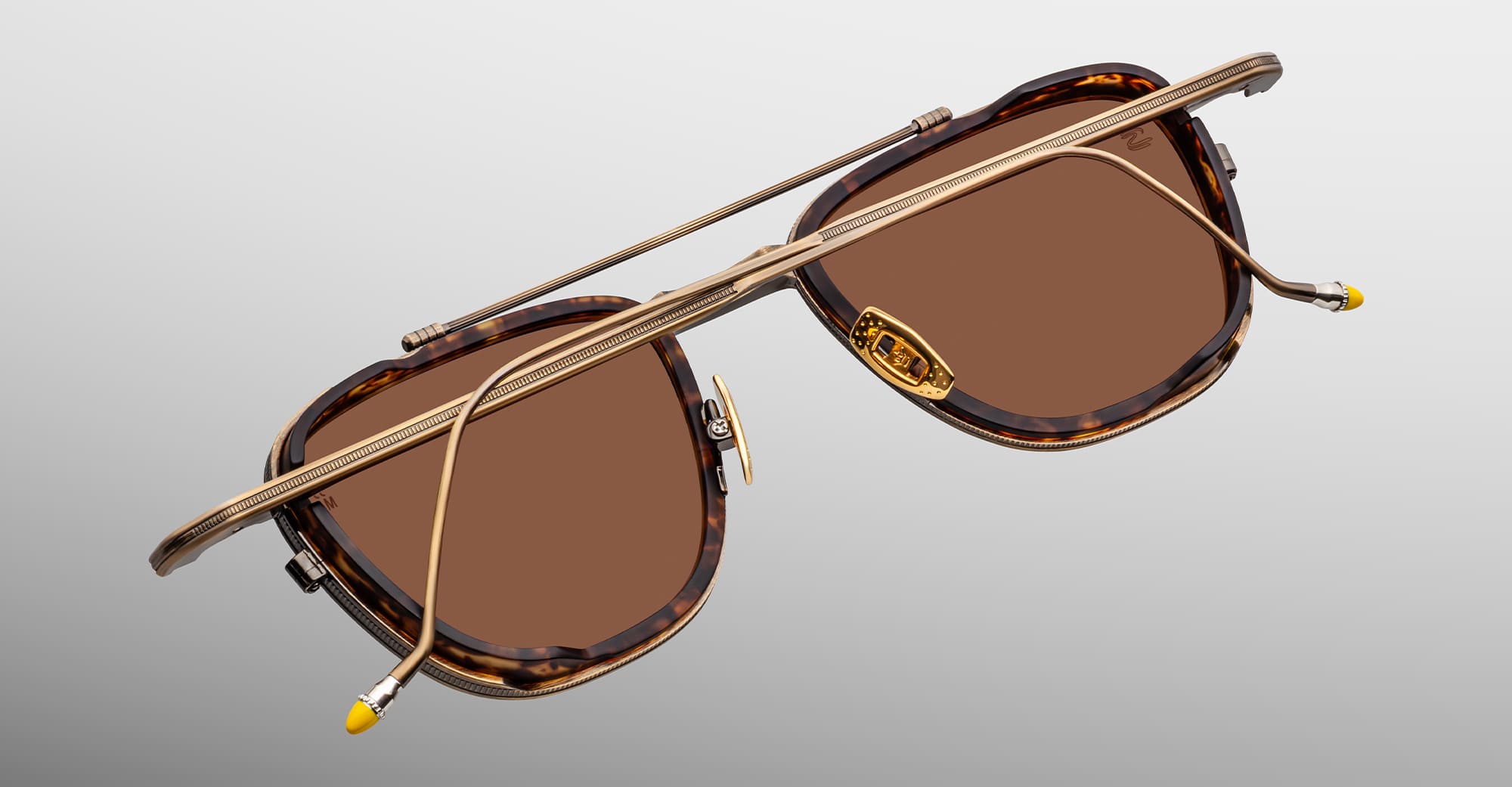 Ottica Mondello Roma - Jacques Marie Mage - JMMAZ-3U - AYRTON SENNA BY JMM: 1992 in ANTIQUE GOLD - Titanium - shape Pilot - Gold - EYEWEAR - SUNGLASSES - Unisex,Uomo,Donna,Women,Men - lens Brown - Made In Japan