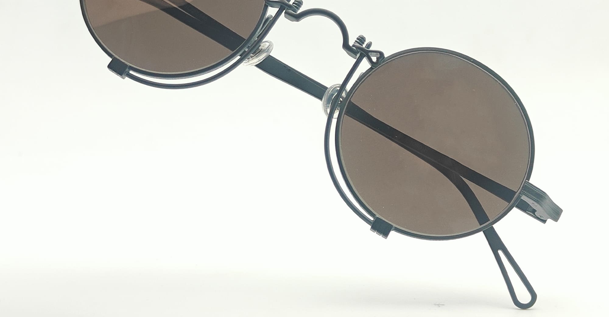 Ottica Mondello Roma - Matsuda - 10601H.SG.MBK2.45 - 10601H - MATTE BLACK / SILVER MIRROR - Titanium - shape Round - antique gold - EYEWEAR - SUNGLASSES - Uomo,Men - lens silver - Made In Japan