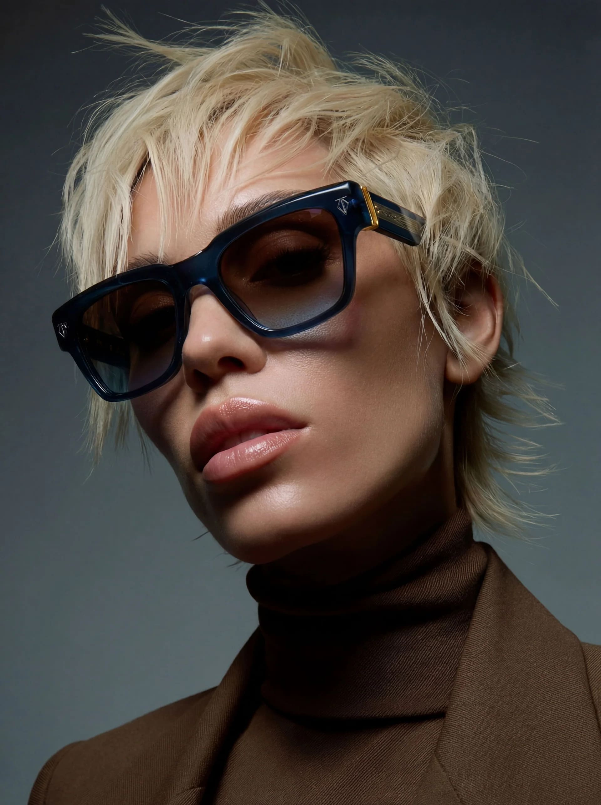 Ottica Mondello Roma - T HENRI - SIAA - SIAN - ASTEROID - Acetate - shape Squared - Black - EYEWEAR - SUNGLASSES - Unisex,Uomo,Donna,Women,Men - lens Gradient green - Made In Japan