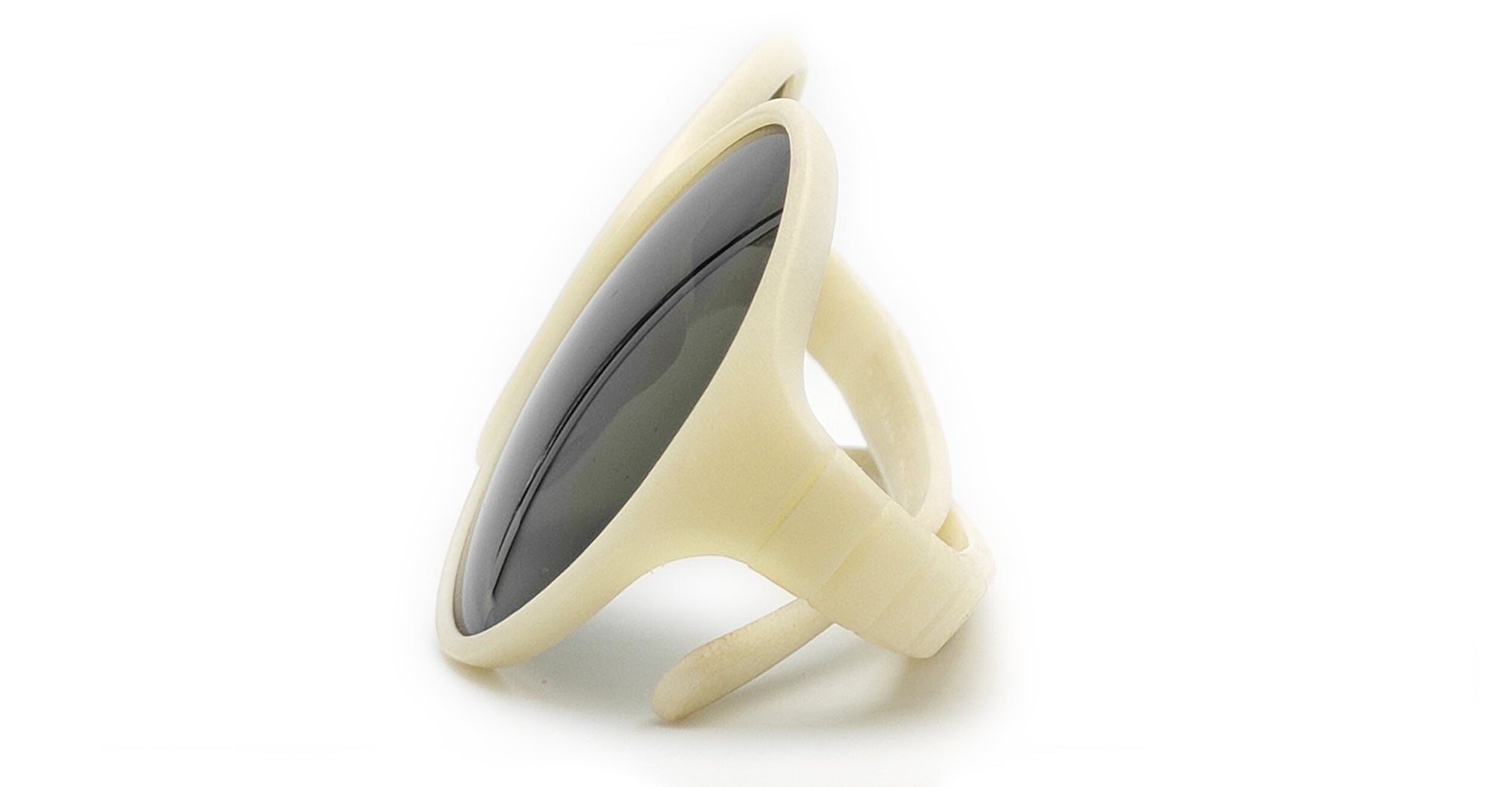 D303w10 - ivory