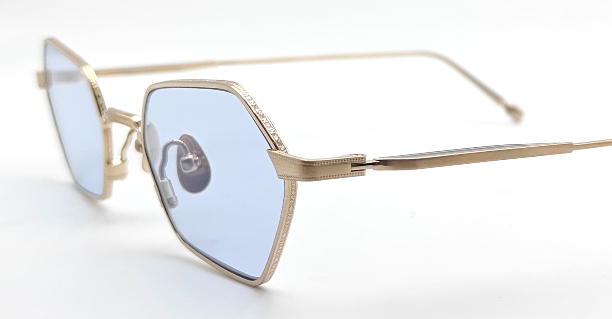 M3138 - brushed gold
