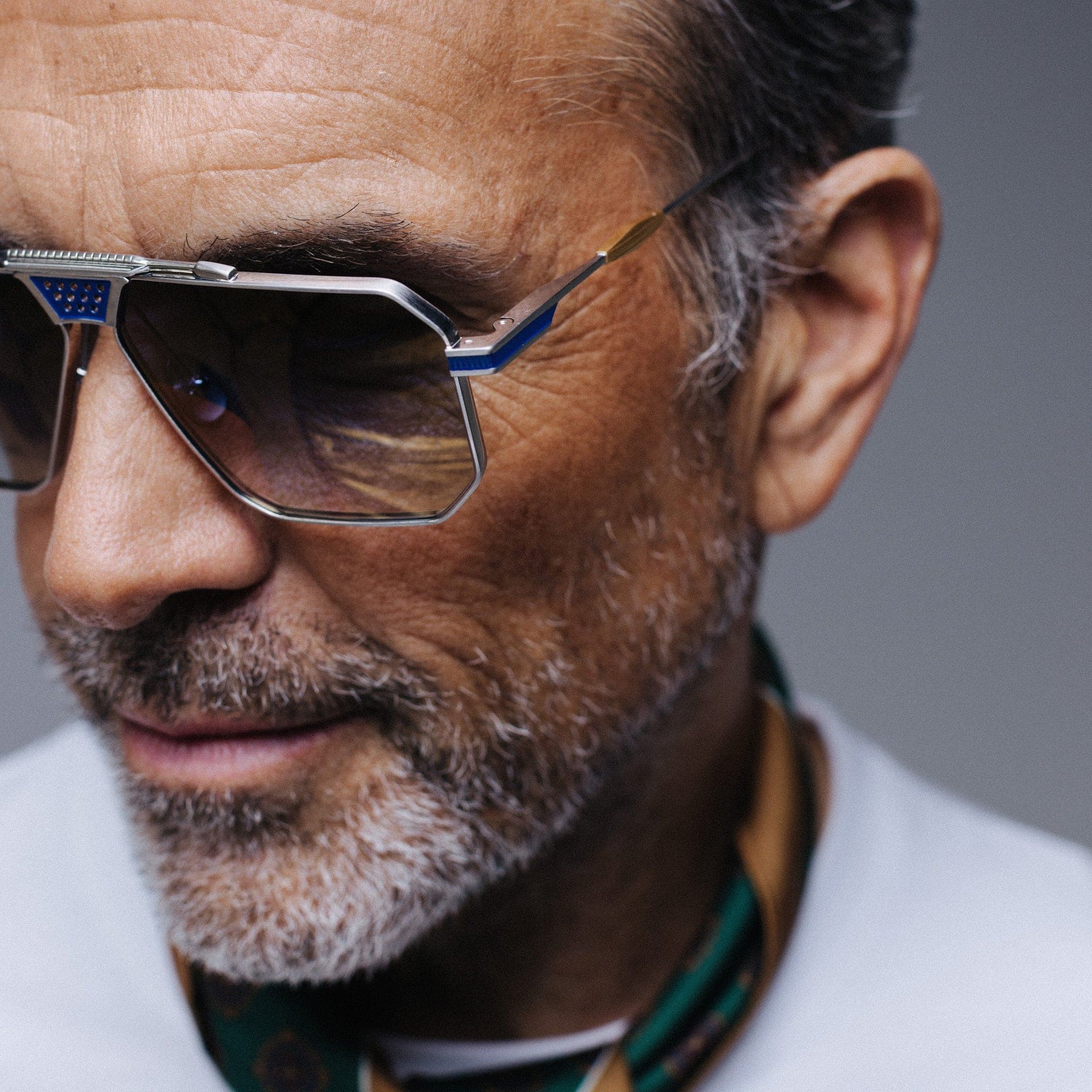Ottica Mondello Roma - T HENRI - BMA006 - BERLINETTE - ARGENT BLEU - Titanium - shape Navigator - Silver, blue - EYEWEAR - SUNGLASSES - Unisex,Uomo,Donna,Women,Men - lens Gradient blue - Made In Japan