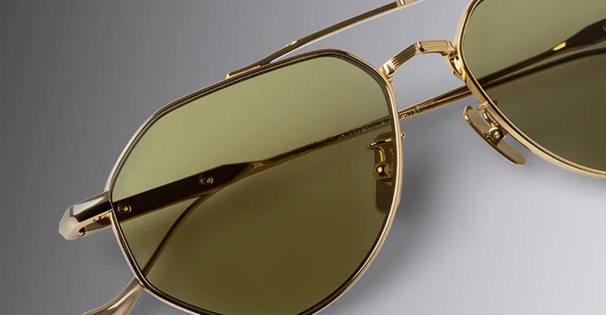 Ottica Mondello Roma - Cutler and Gross - GFSN-017-54-03 - THE GREAT FROG - LYNOTT - GOLD - Titanium - shape Aviator - Gold - EYEWEAR - SUNGLASSES - Unisex,Uomo,Donna,Women,Men - lens Green - Made In Japan
