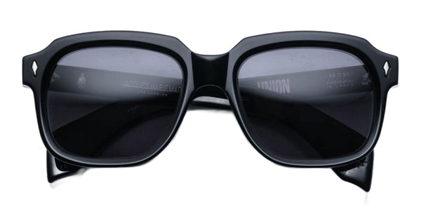 7dbf9f442fb19cc1537d3a7566a6ed