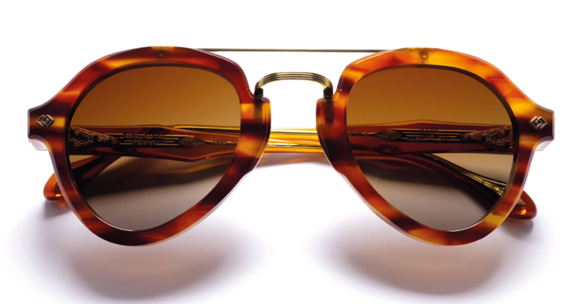 Ottica Mondello Roma - Daizo - AHMB-AVR001e-RC1-BG01 - KOJI - red cedar / brown gradient lens - Acetate, titanium - shape Aviator - red - EYEWEAR - SUNGLASSES - Unisex,Uomo,Donna,Women,Men - lens Gradient brown - Made In Japan