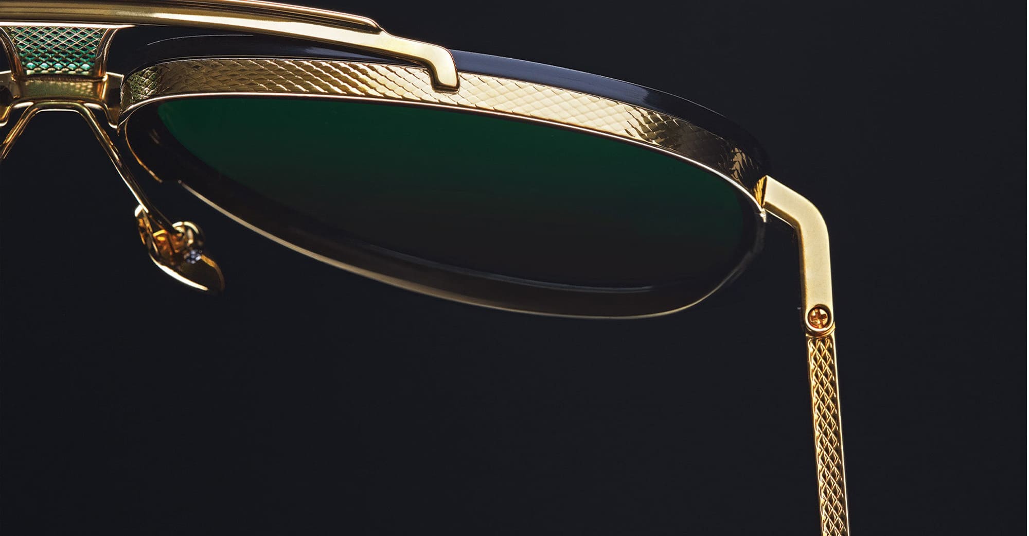 Decade-two - yellow gold