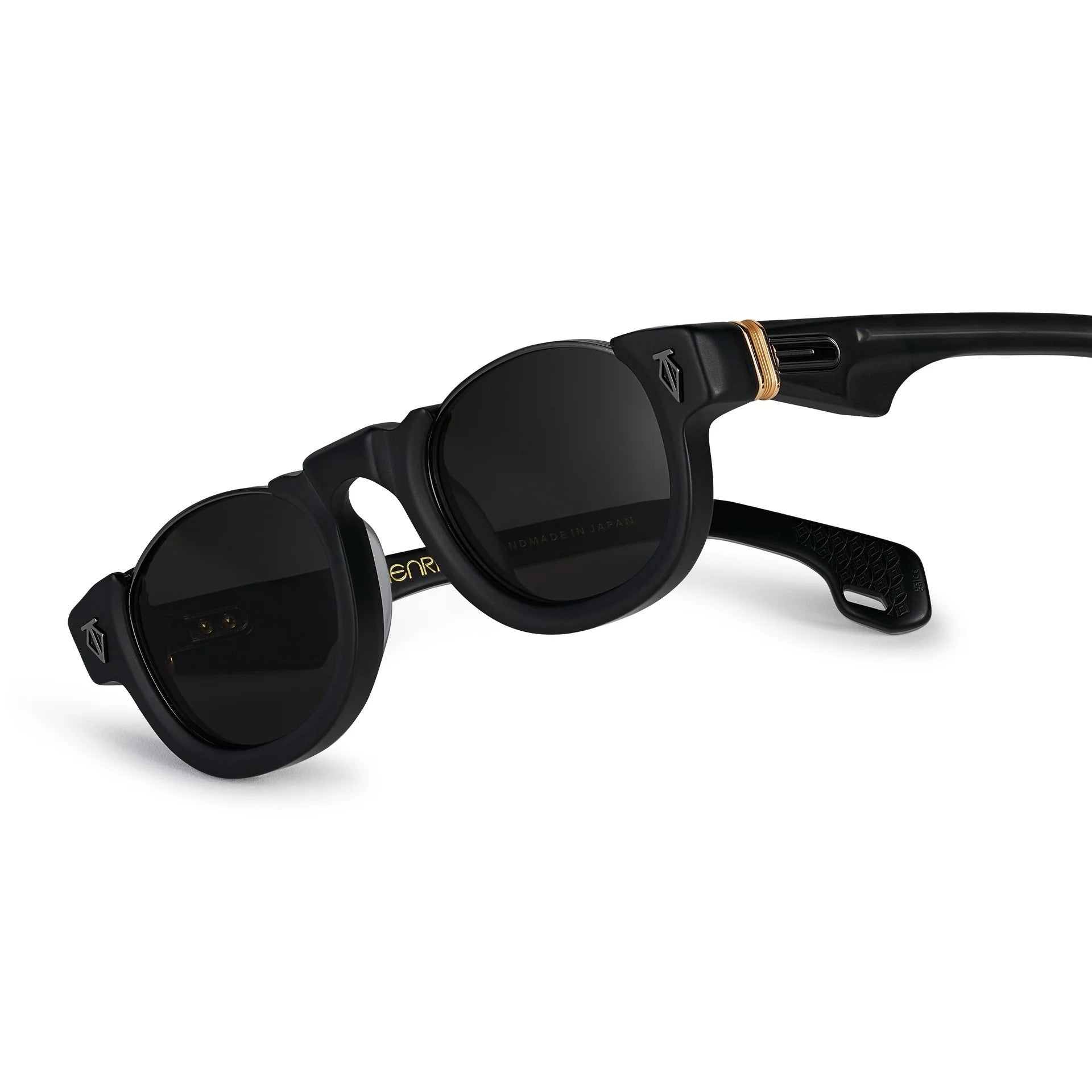 Ottica Mondello Roma - T HENRI - DCC - DIABLO - TRAVERSE - Acetate, titanium - shape Round - Black, gold - EYEWEAR - SUNGLASSES - Unisex,Uomo,Donna,Women,Men - lens Black - Made In Japan