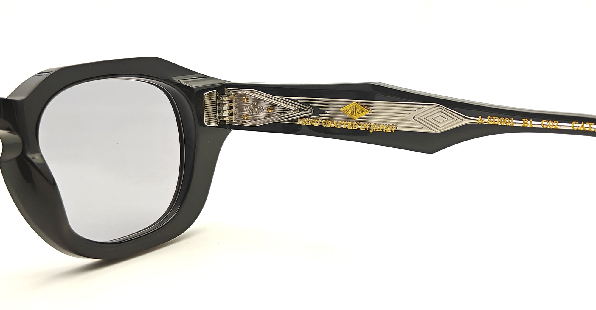 Ottica Mondello Roma - Daizo - A-SD0001-B1-C02 - LUDO - black / grey cloud lens - Acetate - shape Round - Black - EYEWEAR - SUNGLASSES - Unisex,Uomo,Donna,Women,Men - lens Grey - Made In Japan