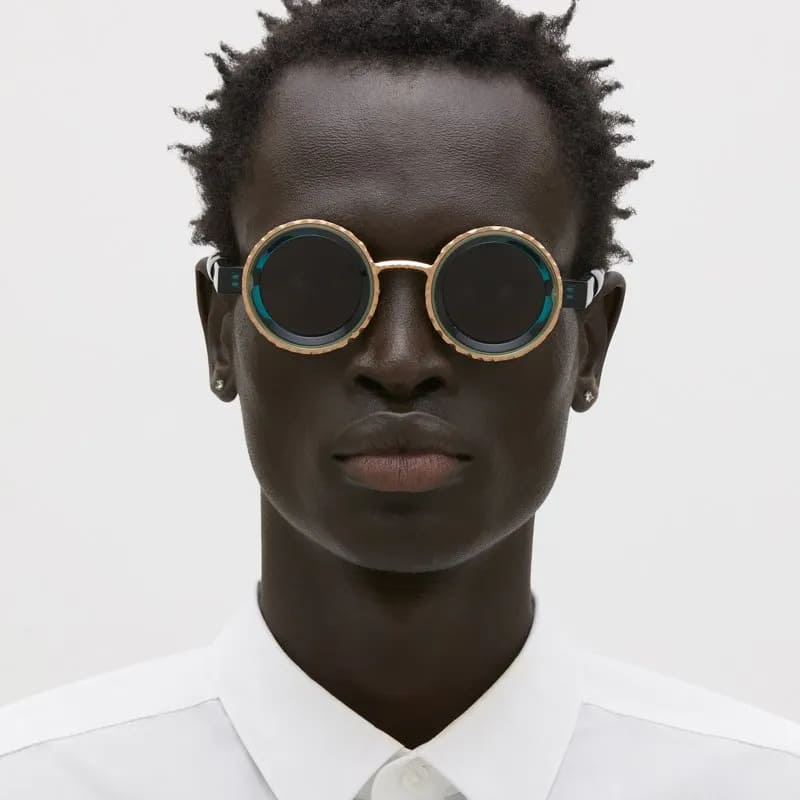 Ottica Mondello Roma - Kuboraum - KRS0Z3RF0000002Y - MASK Z3 RF - LIGHT GOLD / TRANSPARENT DARK GREEN - titanium, acetate - shape Round - gold, green - EYEWEAR - SUNGLASSES - Unisex,Uomo,Donna,Women,Men - lens Grey - Made In Italy