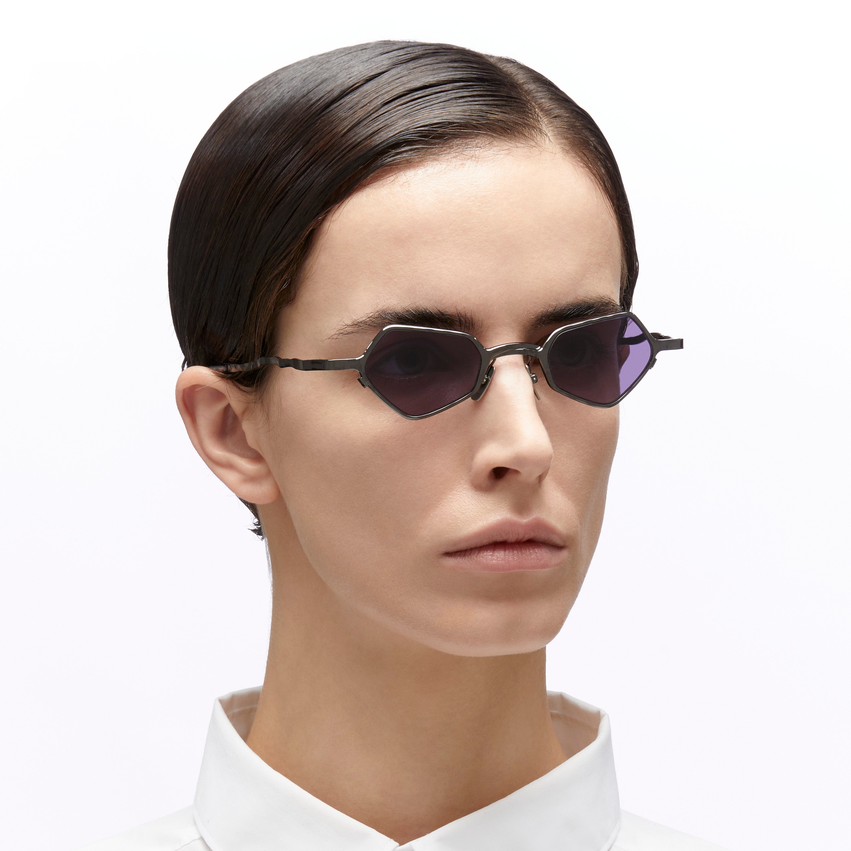Ottica Mondello Roma - Kuboraum - KRSZ25GM000000VC - MASK Z25 - GUNMETAL - metal, acetate - shape Geometrical - dark grey - EYEWEAR - SUNGLASSES - Unisex,Uomo,Donna,Women,Men - lens violet - Made In Italy