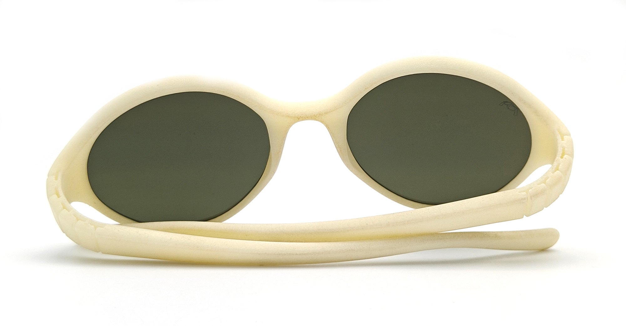 D303w10 - ivory