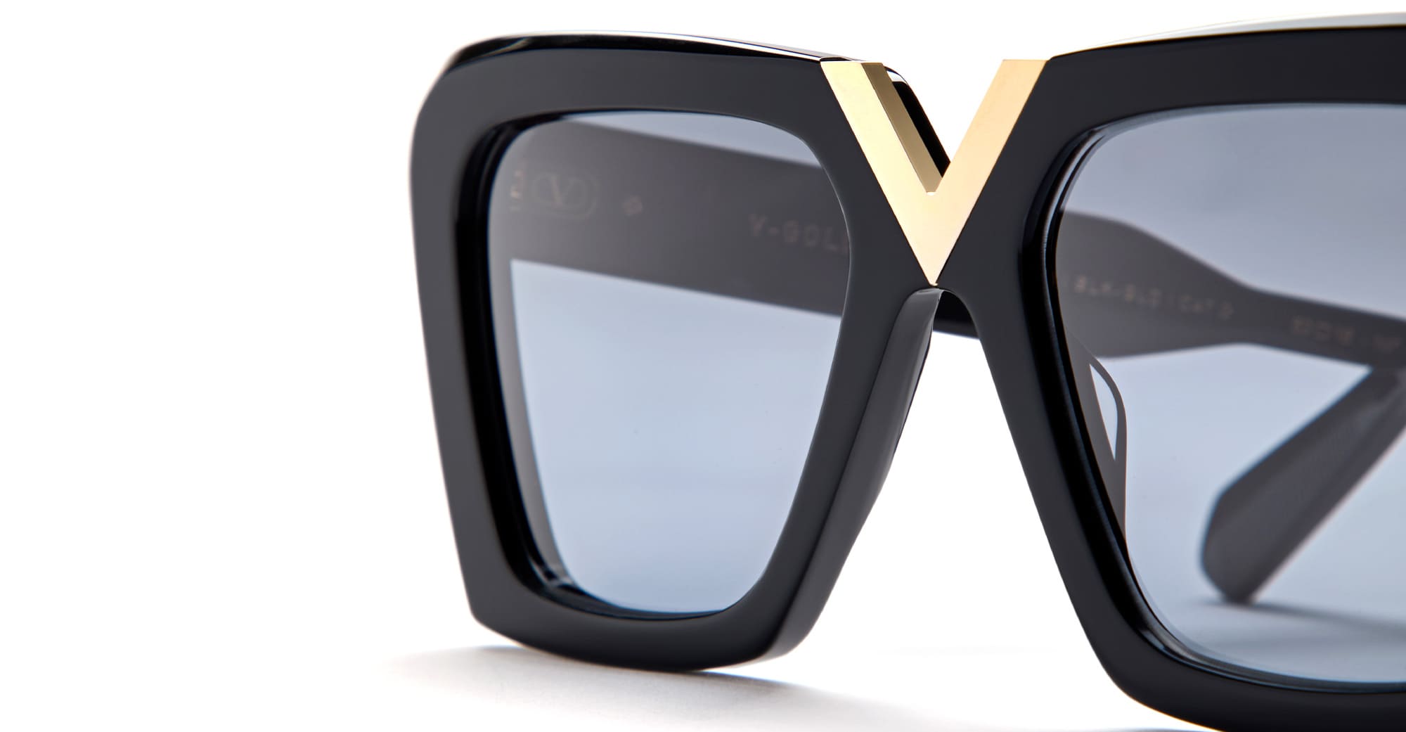 V-gold-ii - black / gold