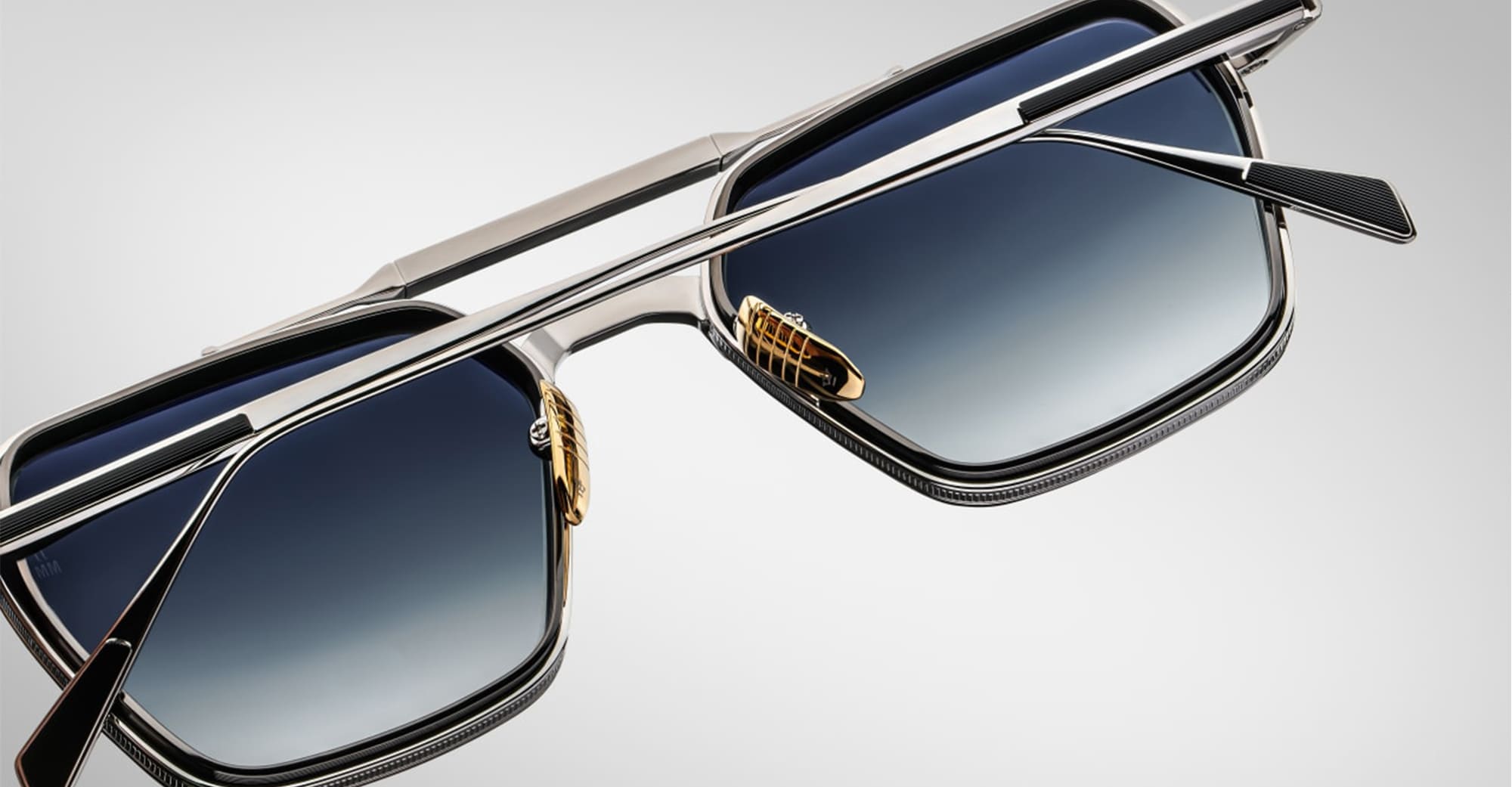 Ottica Mondello Roma - Jacques Marie Mage - JMMCMD-P3 - COMMODORE - PACIFIC - Titanium - shape Squared - Silver - EYEWEAR - SUNGLASSES - Unisex,Uomo,Donna,Women,Men - lens Gradient blue - Made In Japan