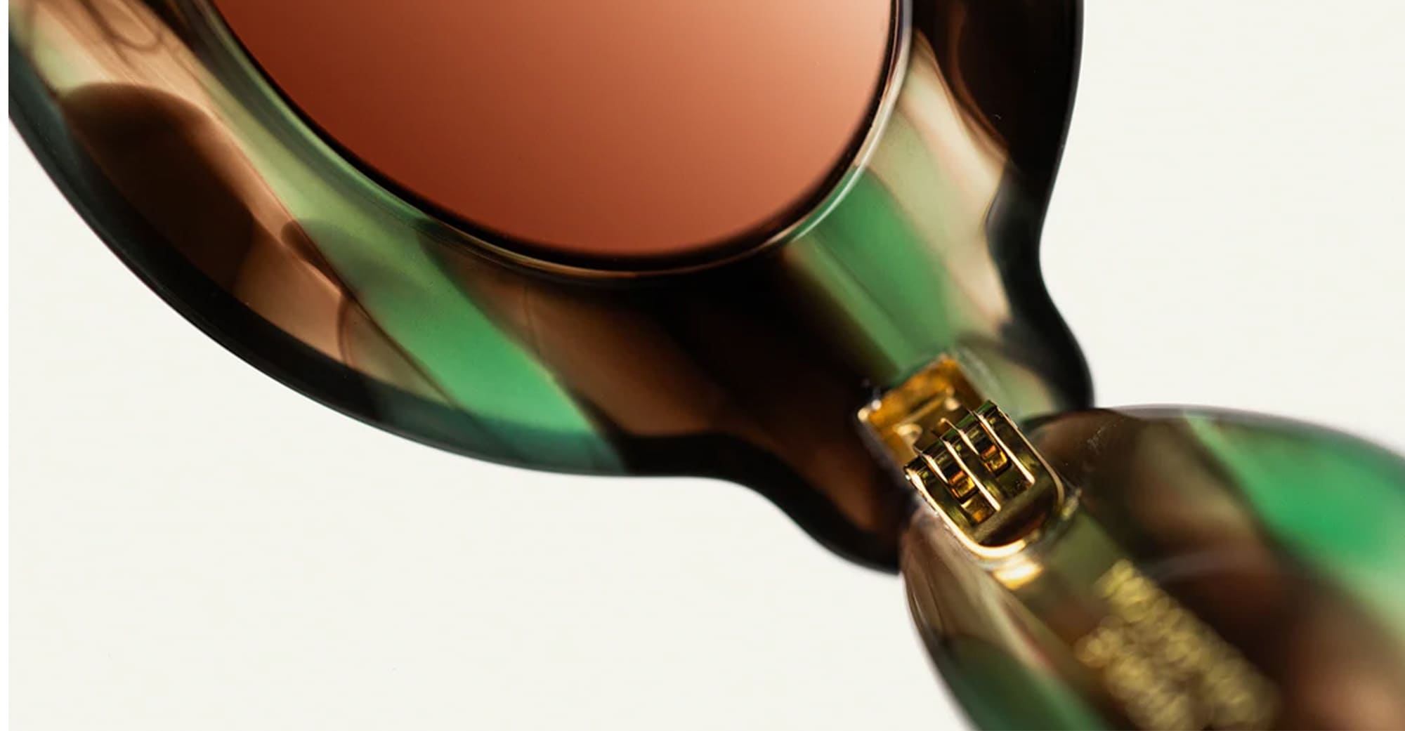 Ottica Mondello Roma - Paloceras - pebble-safari-tortoise-rx - PEBBLE - SAFARI TORTOISE RX - Acetate - shape Oval - green tortoise - EYEWEAR - SUNGLASSES - Unisex,Uomo,Donna,Women,Men - lens Gradient brown - Made In China