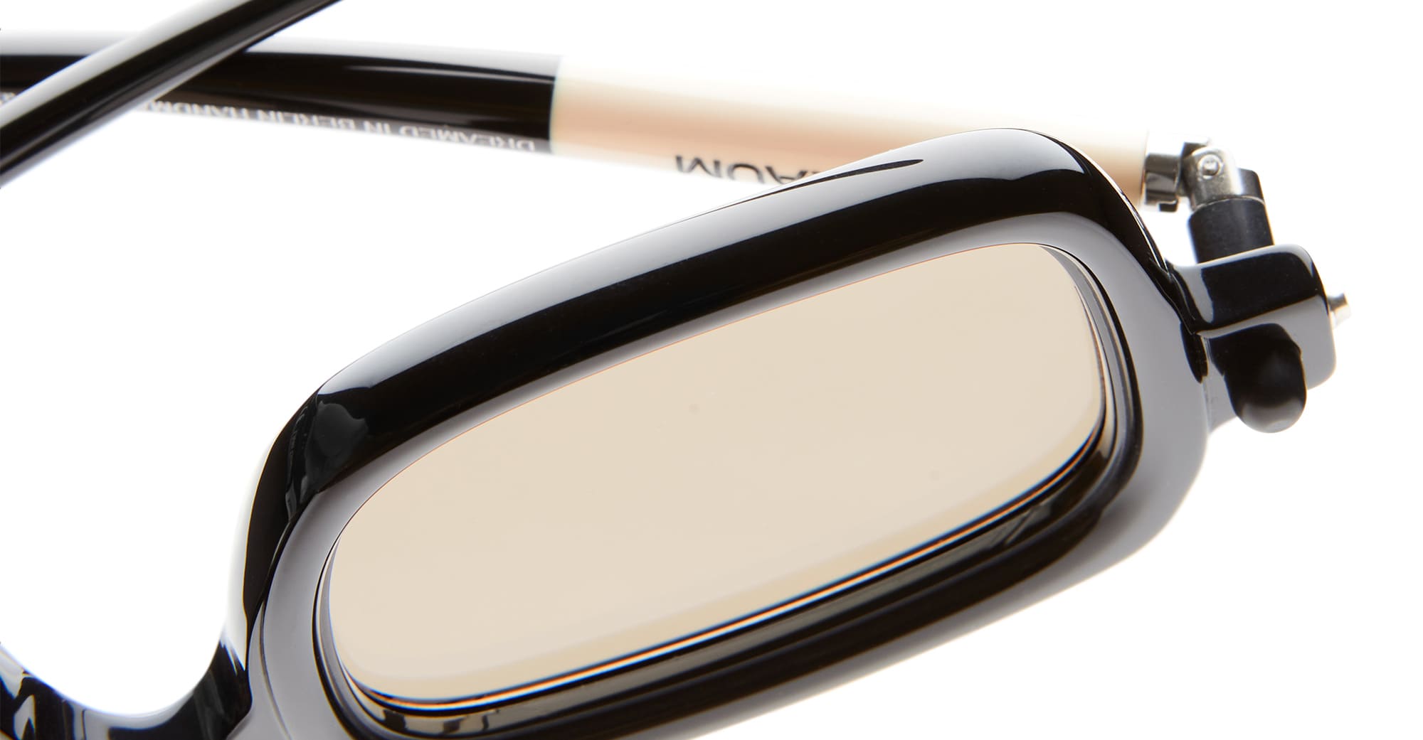 Ottica Mondello Roma - Kuboraum - KRS0P2BYB000002M - MASK P2 - BLACK / IVORY - Acetate - shape Rectangular - black, ivory - EYEWEAR - SUNGLASSES - Donna,Women - lens light brown - Made In Italy